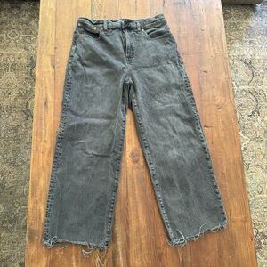 Madewell Perfect Wide Leg Vintage crop jeans in dark grey/black size 29